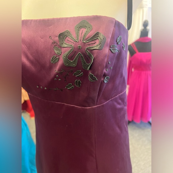 Dress with Leather Straps - Picture 2 of 8